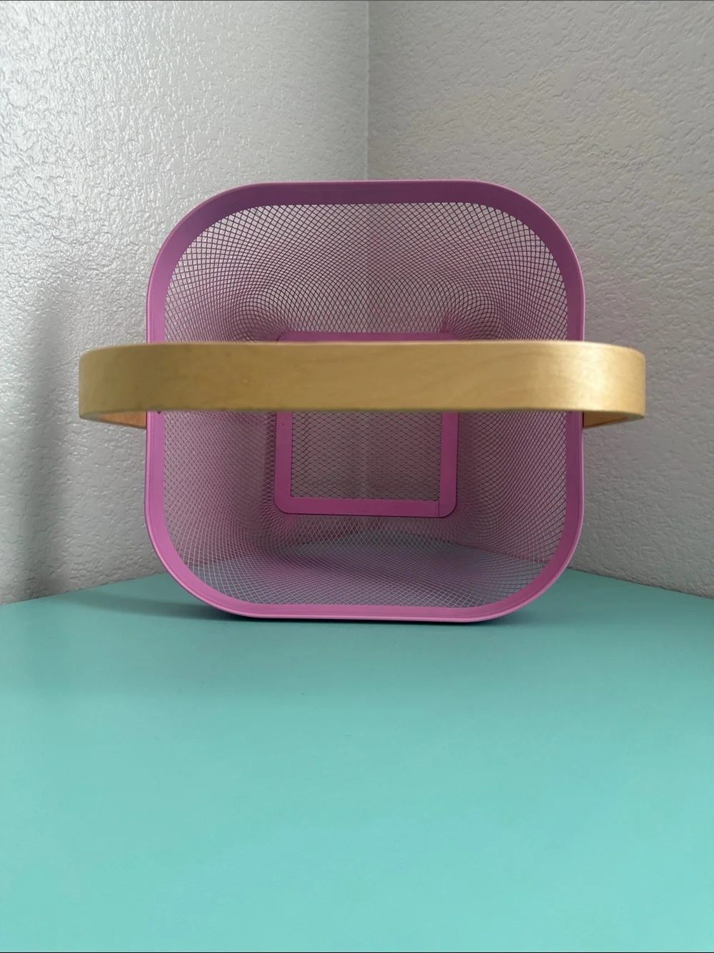 RISATORP (IKEA) Wire square pink basket with a wooden handle, size: 9¾”x7”-used